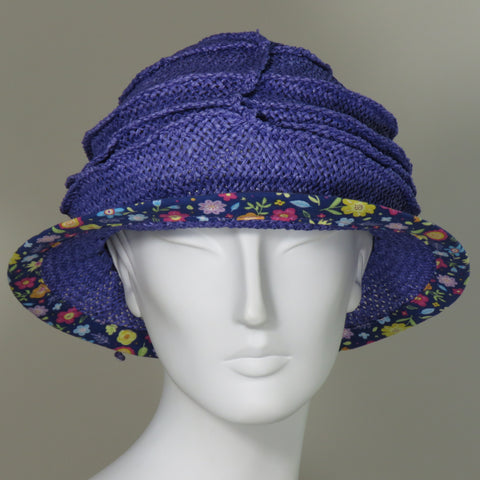 Frizbi, Hyacinth with Floral Fabric Edge