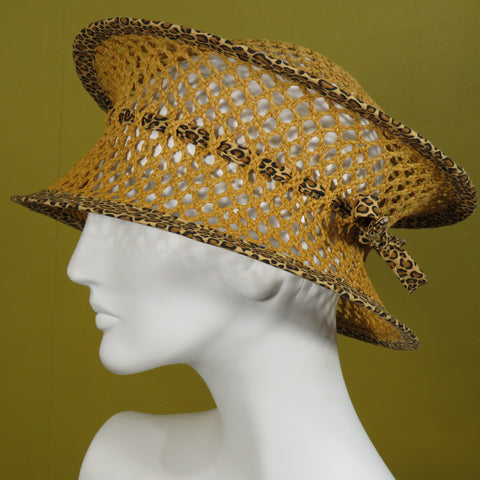 Pop Up, Golden Mesh with Cheetah Print Edge