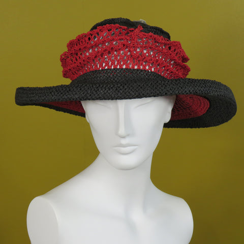 Lido, Black with Red Mesh Side