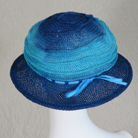 Frizbi, Royal Blue and Turquoise Ombre