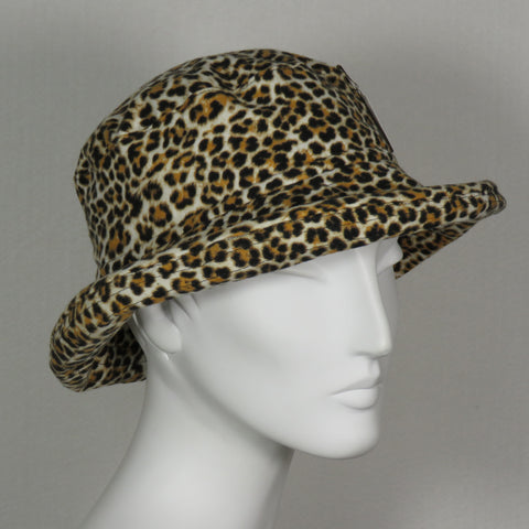 Roller Bowler, Leopard Flannel, Size Small