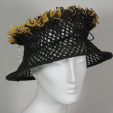 Frizbi, Frizzle, Black and Gold